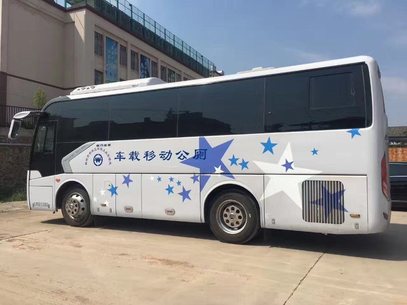 金旅大巴车载移动厕所 · 国家专利密集型产品